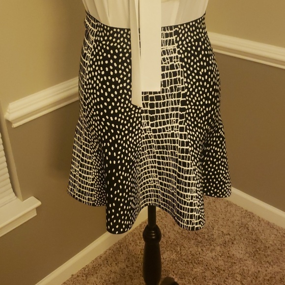 BCBG Printed Skirt - Picture 2 of 3